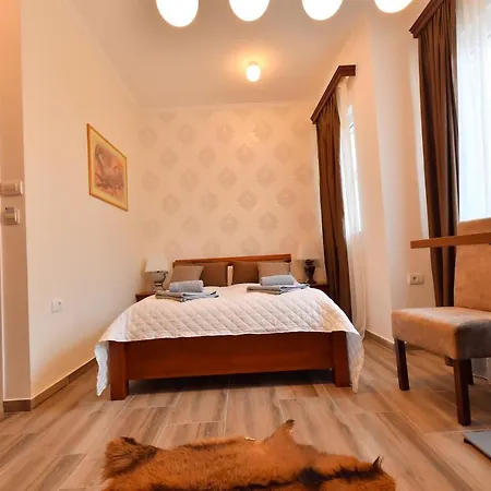 Prenociste Dvoriste Guest house Novi Sad