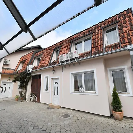 Prenociste Dvoriste Guest house 3*